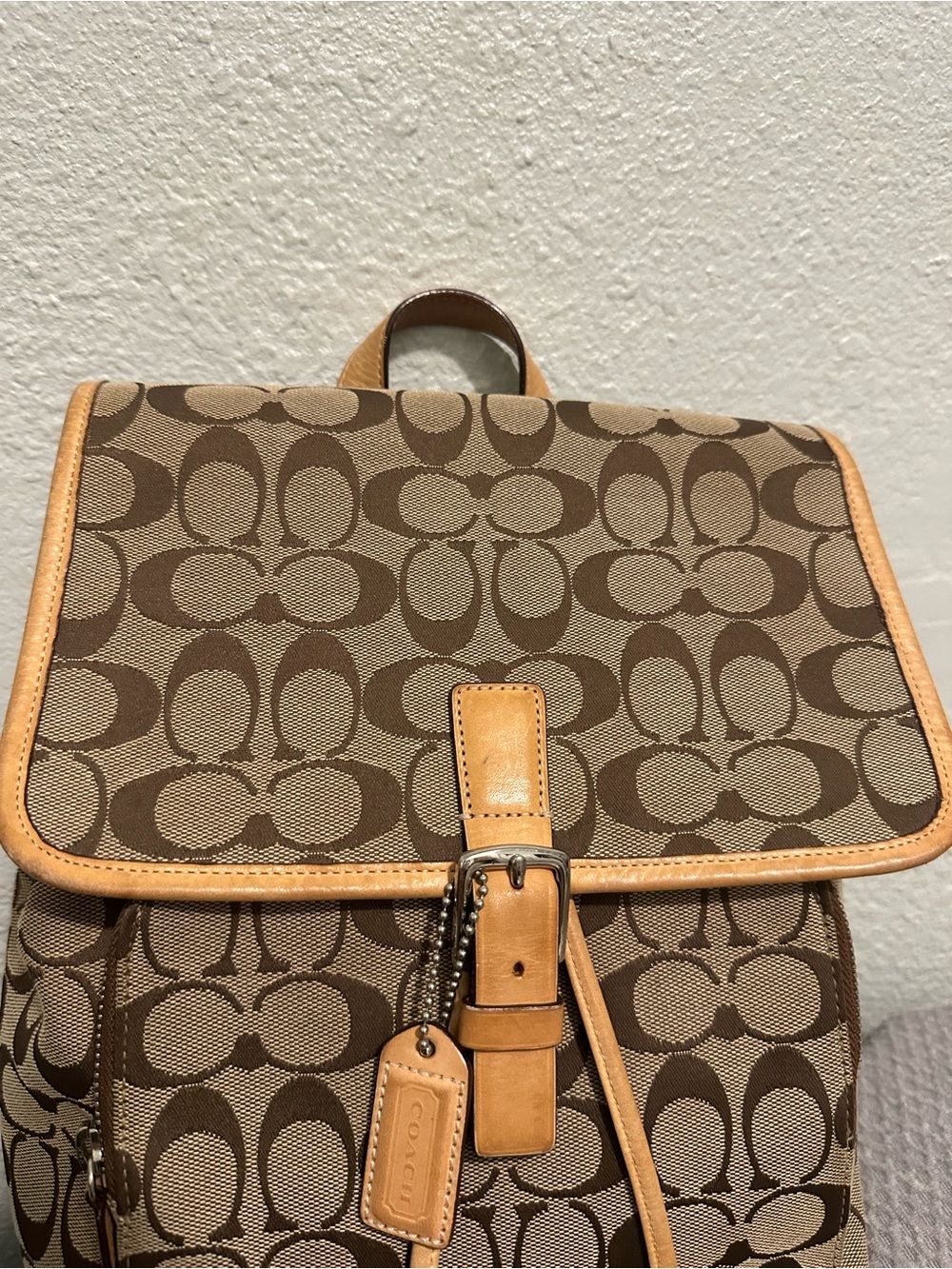 Vintage Coach Tan/Brown Cognac Signature Canvas Backpack with Leather Tan Trim - Picture 2 of 14